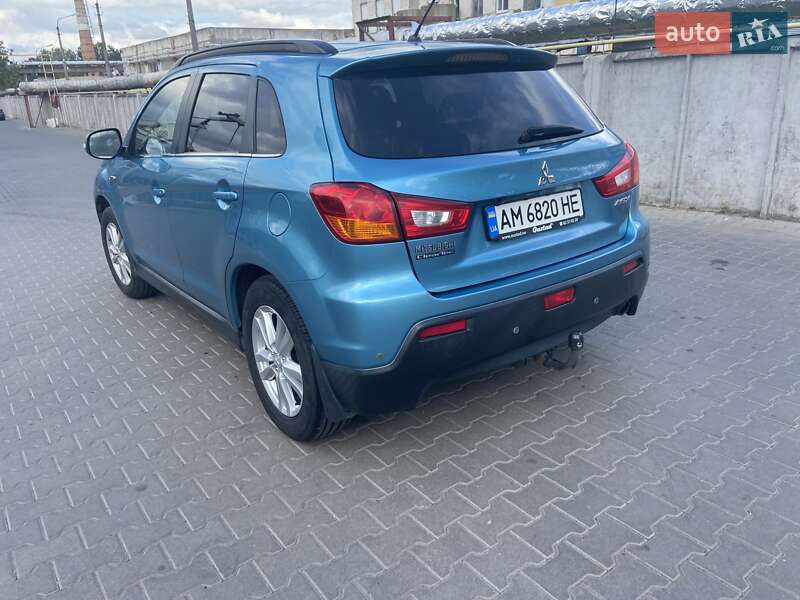 Внедорожник / Кроссовер Mitsubishi ASX 2010 в Житомире