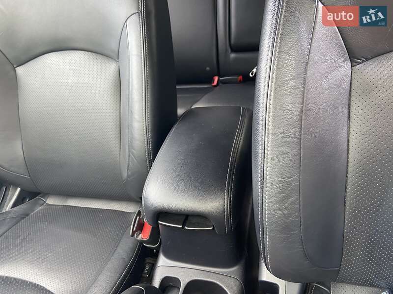 Внедорожник / Кроссовер Mitsubishi ASX 2010 в Житомире