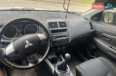 Внедорожник / Кроссовер Mitsubishi ASX 2012 в 