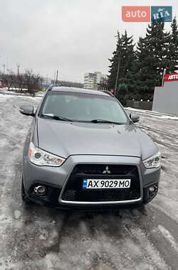 Внедорожник / Кроссовер Mitsubishi ASX 2011 в 