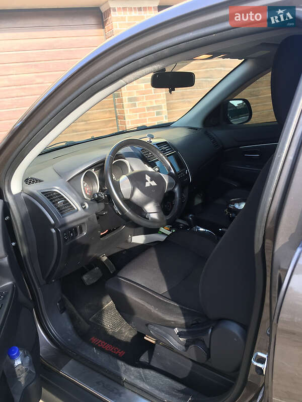 Позашляховик / Кросовер Mitsubishi ASX 2011 в Одесі фото 14 Позашляховик / Кросовер Mitsubishi ASX 2011 в Одесі