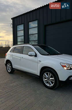 Внедорожник / Кроссовер Mitsubishi ASX 2011 в 