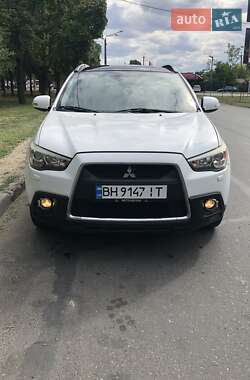 Внедорожник / Кроссовер Mitsubishi ASX 2010 в 