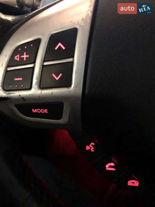 Позашляховик / Кросовер Mitsubishi ASX 2010 в Одесі