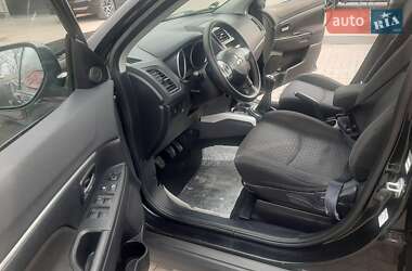 Внедорожник / Кроссовер Mitsubishi ASX 2011 в 