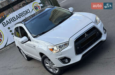 Внедорожник / Кроссовер Mitsubishi ASX 2013 в 