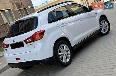 Внедорожник / Кроссовер Mitsubishi ASX 2013 в 