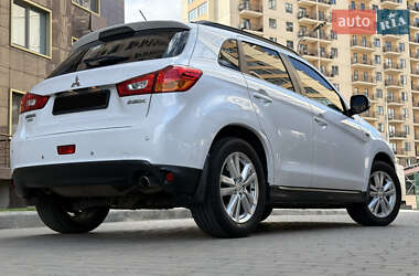 Внедорожник / Кроссовер Mitsubishi ASX 2013 в 
