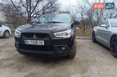 Внедорожник / Кроссовер Mitsubishi ASX 2010 в 