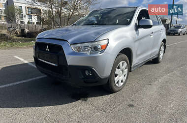 Внедорожник / Кроссовер Mitsubishi ASX 2011 в 