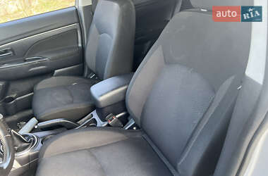 Внедорожник / Кроссовер Mitsubishi ASX 2011 в 