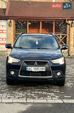 Внедорожник / Кроссовер Mitsubishi ASX 2010 в 