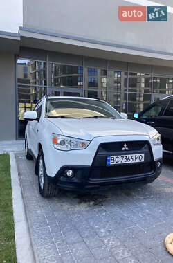 Позашляховик / Кросовер Mitsubishi ASX 2012 в 
