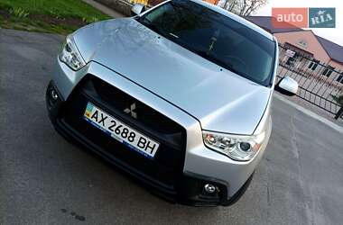 Внедорожник / Кроссовер Mitsubishi ASX 2011 в Краснограде
