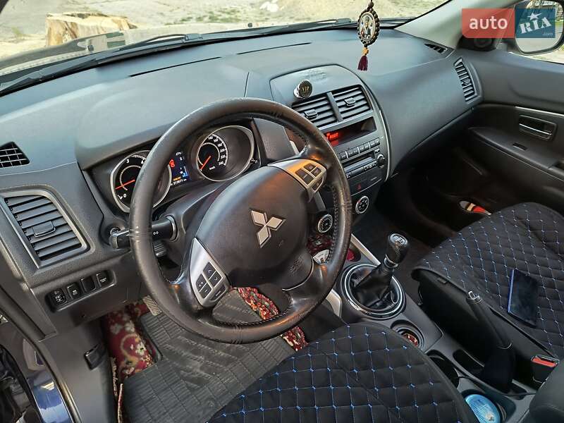 Внедорожник / Кроссовер Mitsubishi ASX 2011 в Подольске
