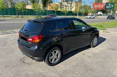 Внедорожник / Кроссовер Mitsubishi ASX 2013 в 