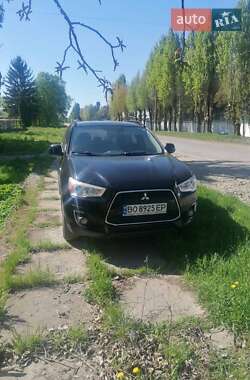 Внедорожник / Кроссовер Mitsubishi ASX 2014 в 