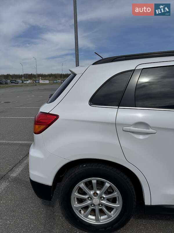 Внедорожник / Кроссовер Mitsubishi ASX 2012 в Киеве