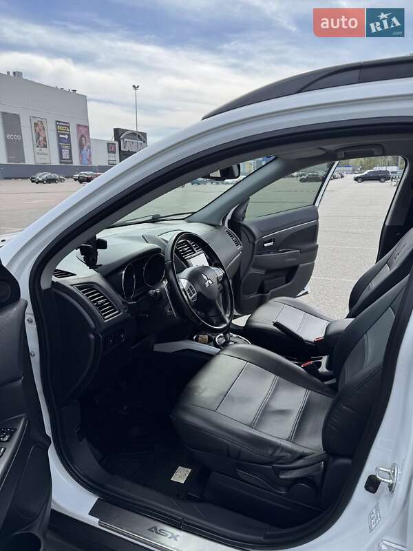 Внедорожник / Кроссовер Mitsubishi ASX 2012 в Киеве