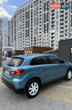 Внедорожник / Кроссовер Mitsubishi ASX 2012 в 