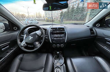 Внедорожник / Кроссовер Mitsubishi ASX 2011 в 