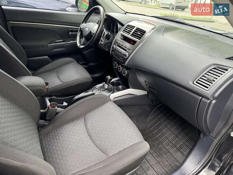 Внедорожник / Кроссовер Mitsubishi ASX 2012 в Ровно