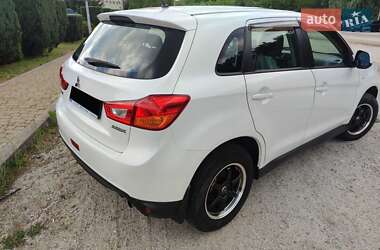 Внедорожник / Кроссовер Mitsubishi ASX 2014 в 