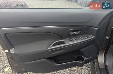 Внедорожник / Кроссовер Mitsubishi ASX 2013 в 