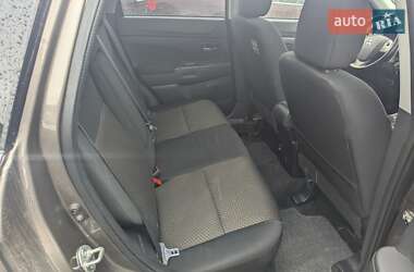 Внедорожник / Кроссовер Mitsubishi ASX 2013 в 