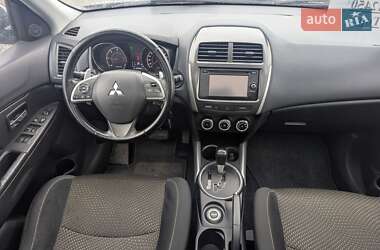 Внедорожник / Кроссовер Mitsubishi ASX 2013 в 