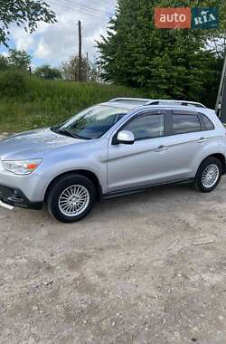 Внедорожник / Кроссовер Mitsubishi ASX 2011 в 