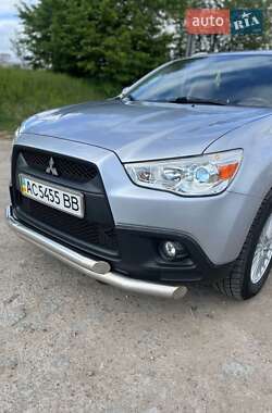 Внедорожник / Кроссовер Mitsubishi ASX 2011 в 