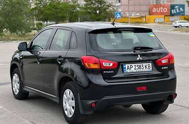 Внедорожник / Кроссовер Mitsubishi ASX 2013 в 