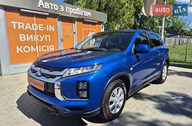 Внедорожник / Кроссовер Mitsubishi ASX 2021 в 