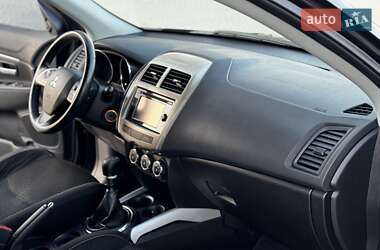 Внедорожник / Кроссовер Mitsubishi ASX 2014 в 