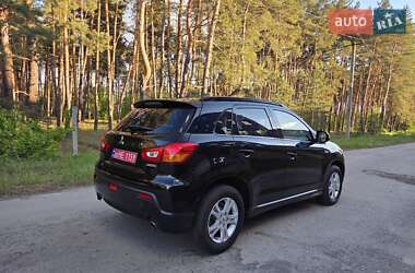 Позашляховик / Кросовер Mitsubishi ASX 2011 в 