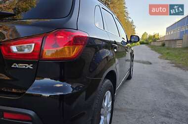Позашляховик / Кросовер Mitsubishi ASX 2011 в 