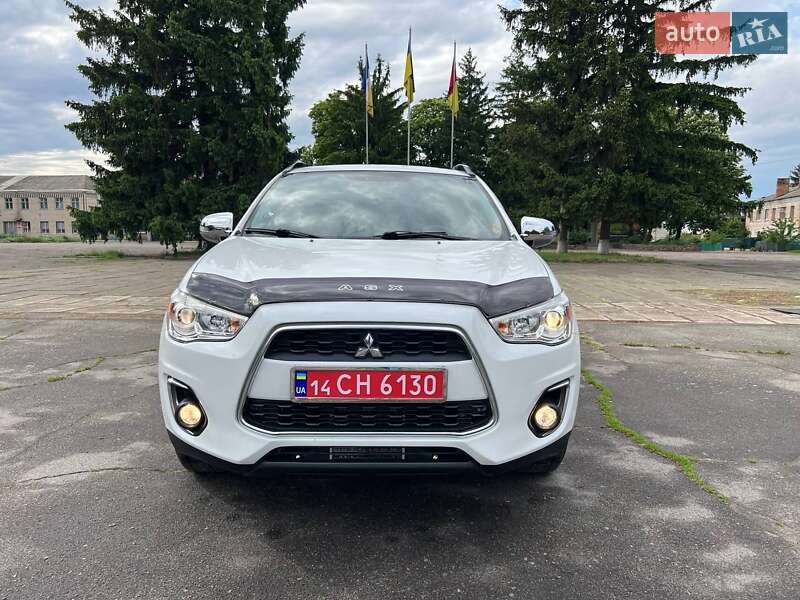 Внедорожник / Кроссовер Mitsubishi ASX 2015 в Новоархангельске