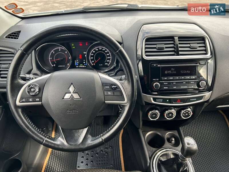 Внедорожник / Кроссовер Mitsubishi ASX 2015 в Новоархангельске