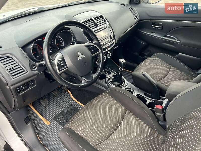 Внедорожник / Кроссовер Mitsubishi ASX 2015 в Новоархангельске