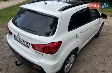 Позашляховик / Кросовер Mitsubishi ASX 2011 в 