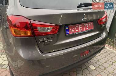 Позашляховик / Кросовер Mitsubishi ASX 2014 в 