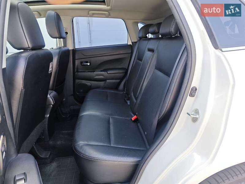 Внедорожник / Кроссовер Mitsubishi ASX 2010 в Киеве