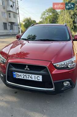 Позашляховик / Кросовер Mitsubishi ASX 2010 в Ізмаїлі