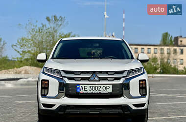 Внедорожник / Кроссовер Mitsubishi ASX 2021 в 