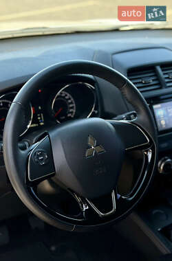 Внедорожник / Кроссовер Mitsubishi ASX 2021 в 