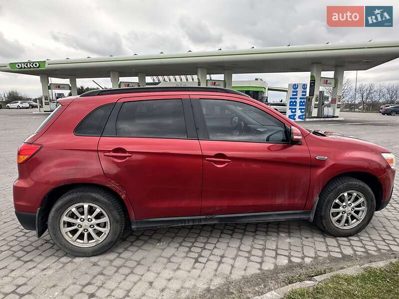 Внедорожник / Кроссовер Mitsubishi ASX 2011 в Городке