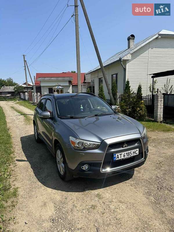 Внедорожник / Кроссовер Mitsubishi ASX 2012 в Перегинском
