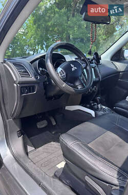 Внедорожник / Кроссовер Mitsubishi ASX 2012 в 