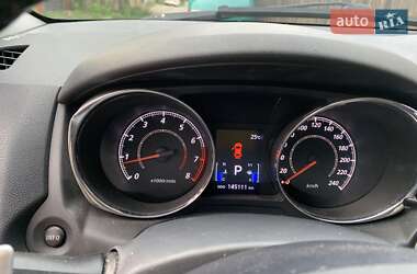 Внедорожник / Кроссовер Mitsubishi ASX 2011 в 